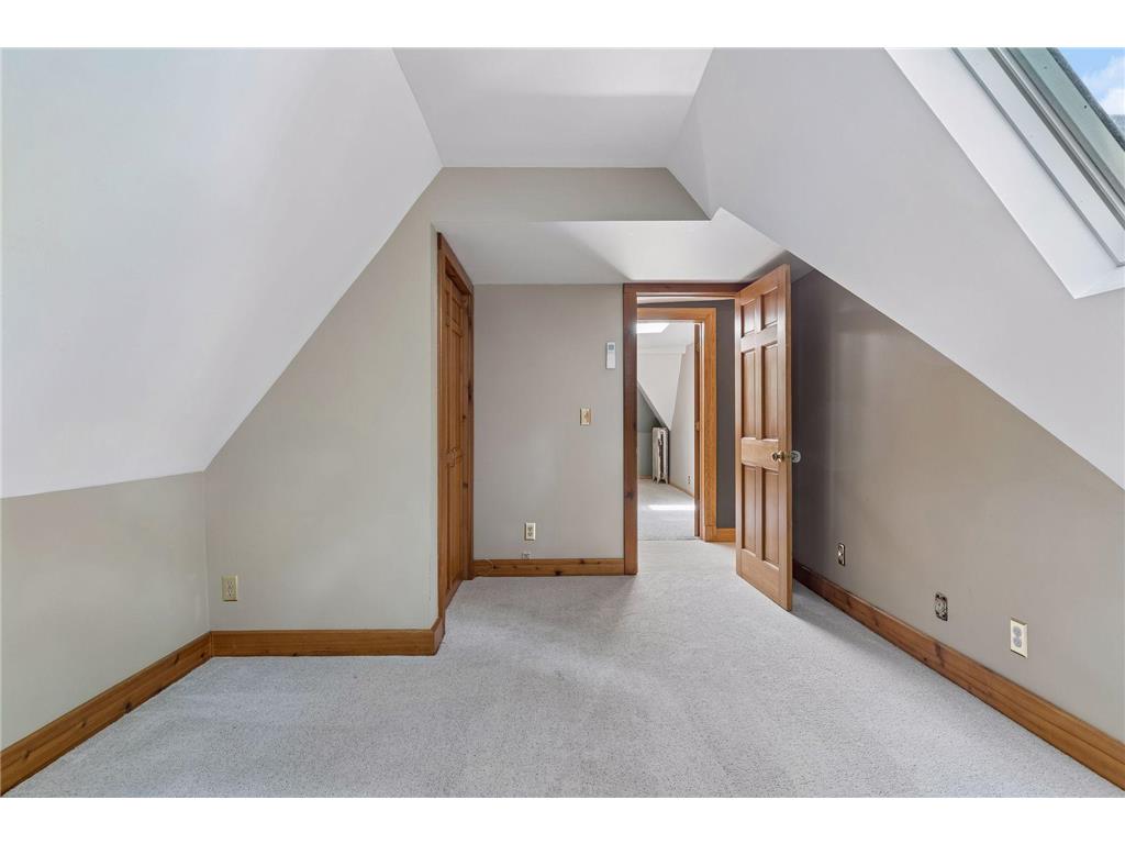 422 Laurel Avenue Saint Paul MN 55102 7106831 image68