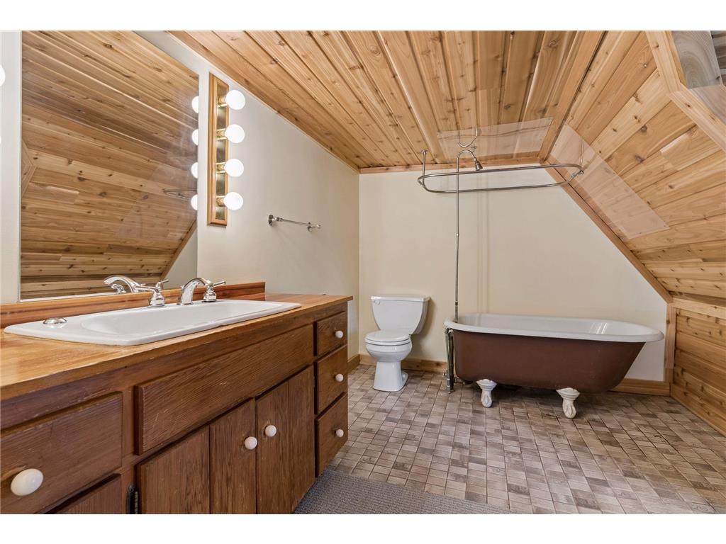 422 Laurel Avenue Saint Paul MN 55102 7106831 image73