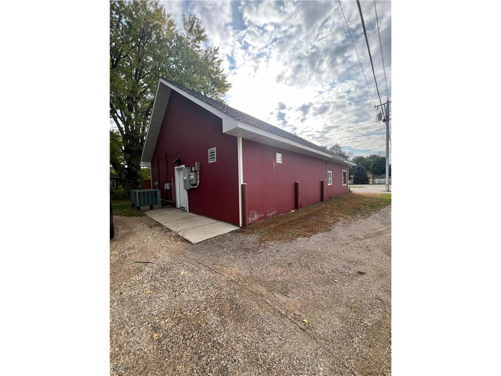 422 Oak Street Dawson MN 56232 6806128 image3
