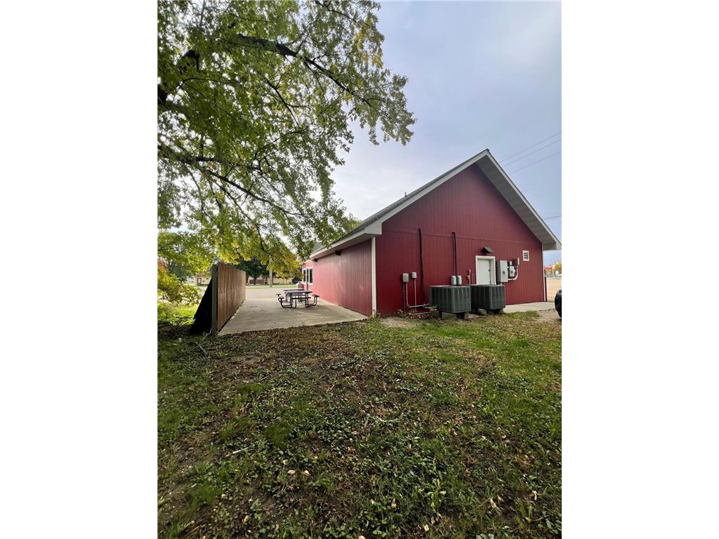422 Oak Street Dawson MN 56232 6806128 image4