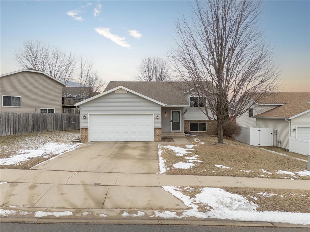4220 Redhawk Drive SE Rochester MN 55904 6659506 image1