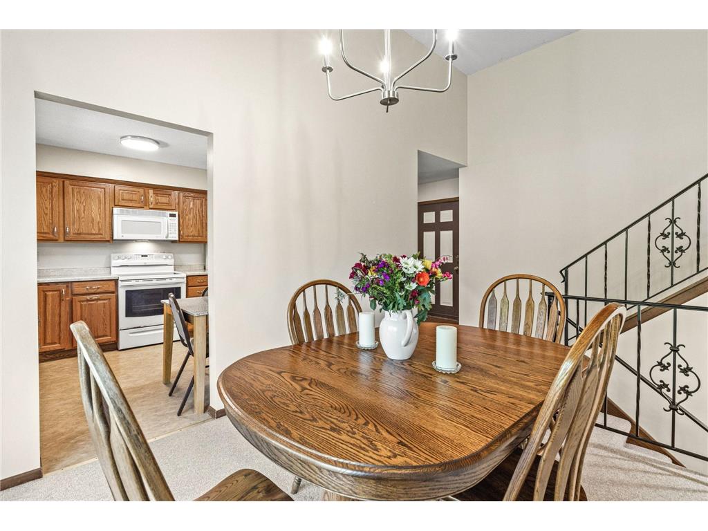 4220 Victoria Street N Shoreview MN 55126 7068000 image11