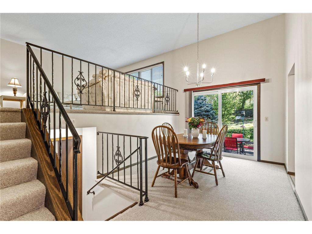 4220 Victoria Street N Shoreview MN 55126 7068000 image4