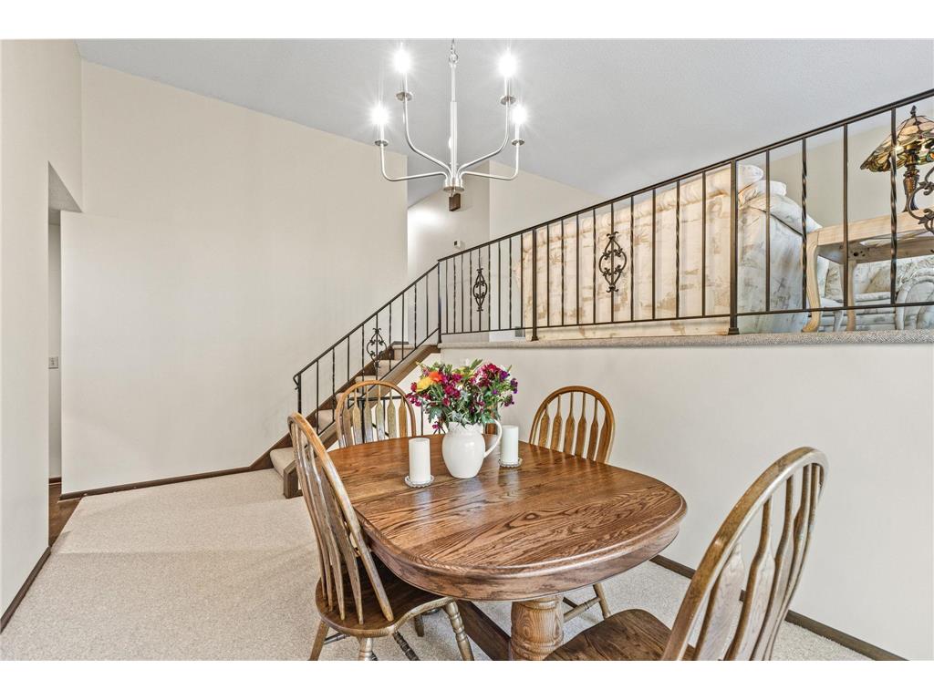4220 Victoria Street N Shoreview MN 55126 7068000 image7