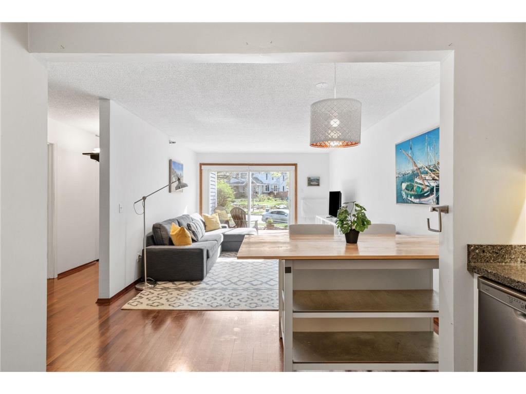 4221 Upton Avenue S #104 Minneapolis MN 55410 6526189 image1