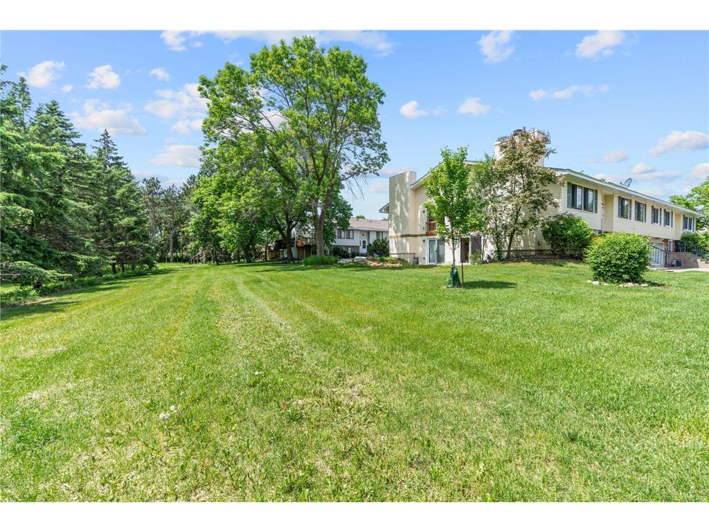 4222 Bridgewood Terrace Vadnais Heights MN 55127 7082683 image20
