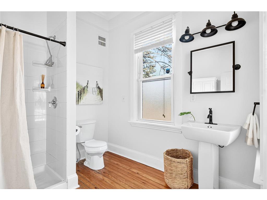 4224 Drew Avenue S Minneapolis MN 55410 6774883 image21