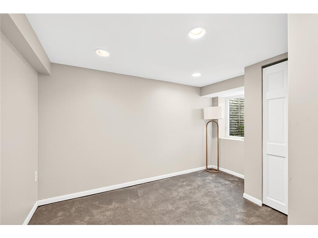 4224 Drew Avenue S Minneapolis MN 55410 6774883 image32