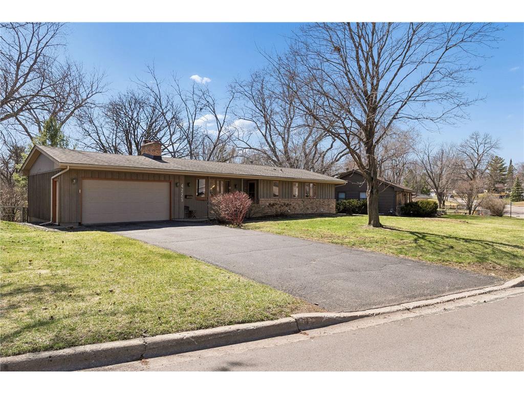4225 Poplar Bridge Road Bloomington MN 55437 7052468 image1