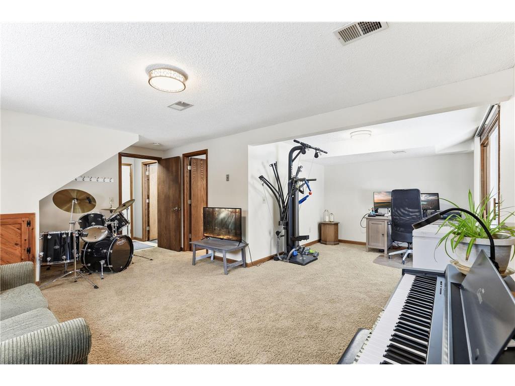 4226 Bridgewood Terrace Vadnais Heights MN 55127 7006610 image20