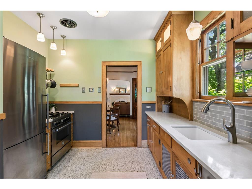 4227 Washburn Avenue N Minneapolis MN 55412 7088937 image16