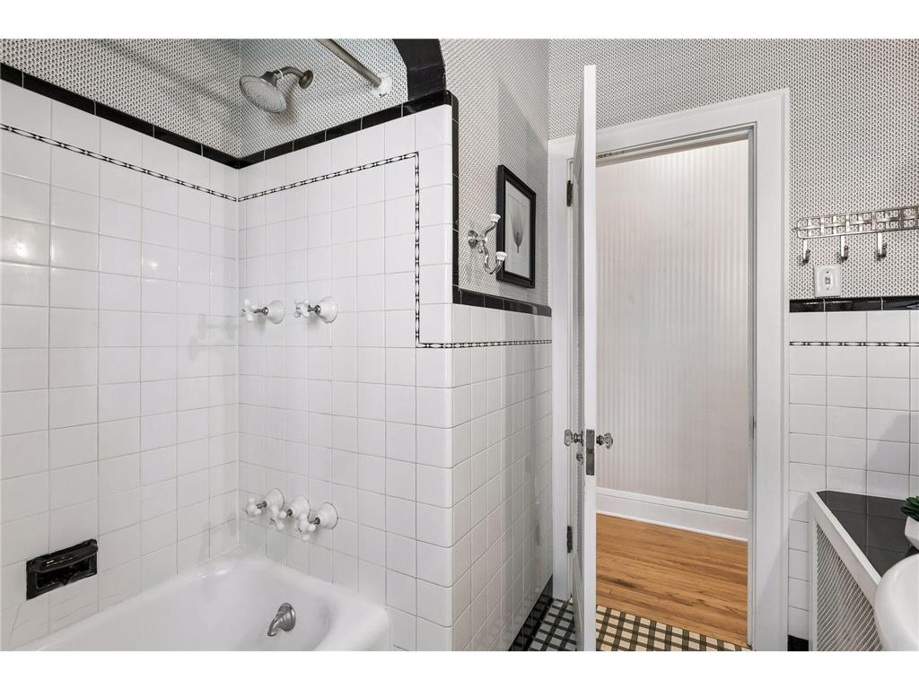 4227 Washburn Avenue N Minneapolis MN 55412 7088937 image21