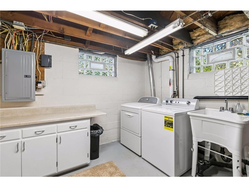 4227 Washburn Avenue N Minneapolis MN 55412 7088937 image30