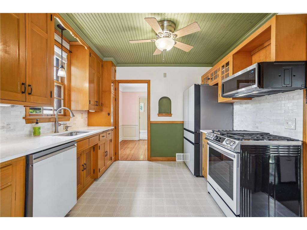 4227 York Avenue N Robbinsdale MN 55422 7081598 image15