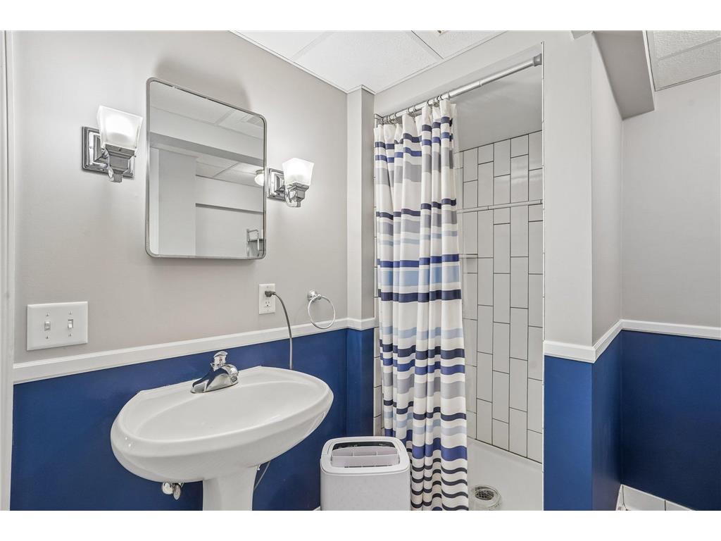 4227 York Avenue N Robbinsdale MN 55422 7081598 image36