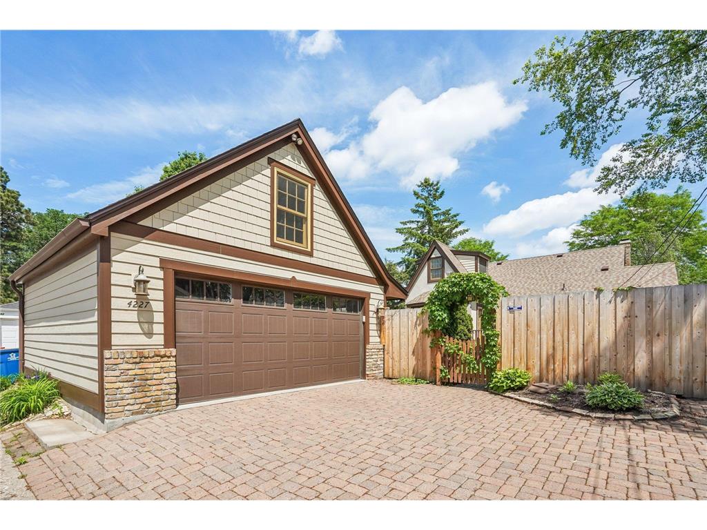 4227 York Avenue N Robbinsdale MN 55422 7081598 image46
