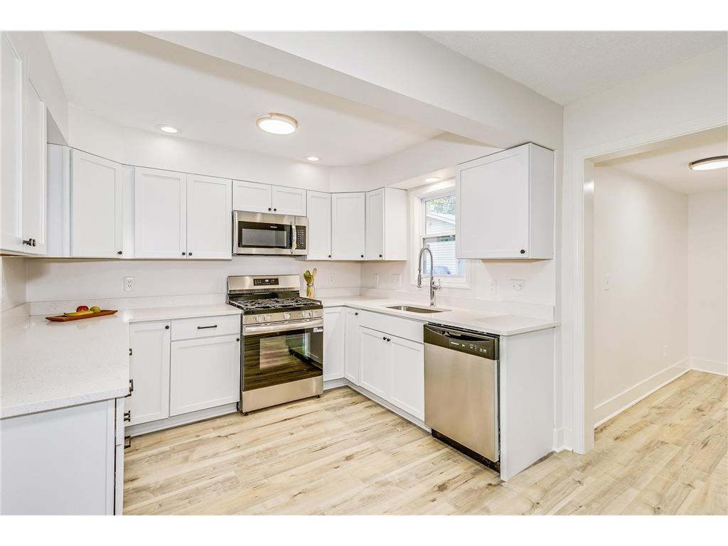 4228 5th Street NE Columbia Heights MN 55421 6796945 image1