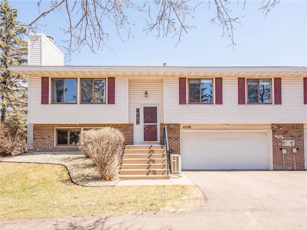 4228 Bridgewood Terrace Vadnais Heights MN 55127 7050636 image1