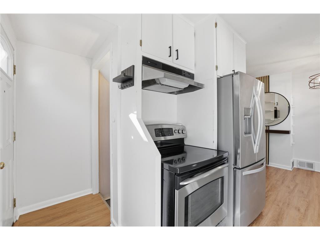 4228 Halifax Avenue N Robbinsdale MN 55422 6804361 image10