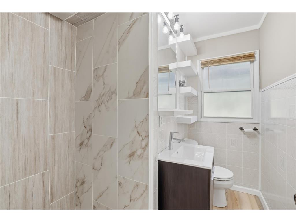 4228 Halifax Avenue N Robbinsdale MN 55422 6804361 image14