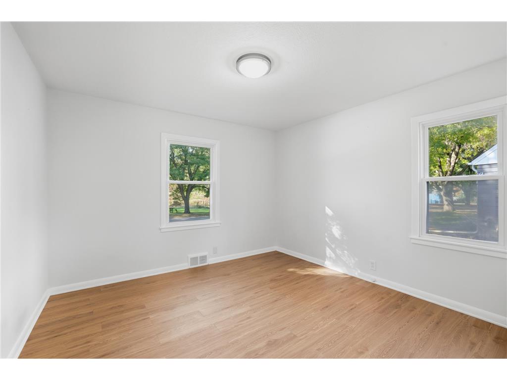 4228 Halifax Avenue N Robbinsdale MN 55422 6804361 image17