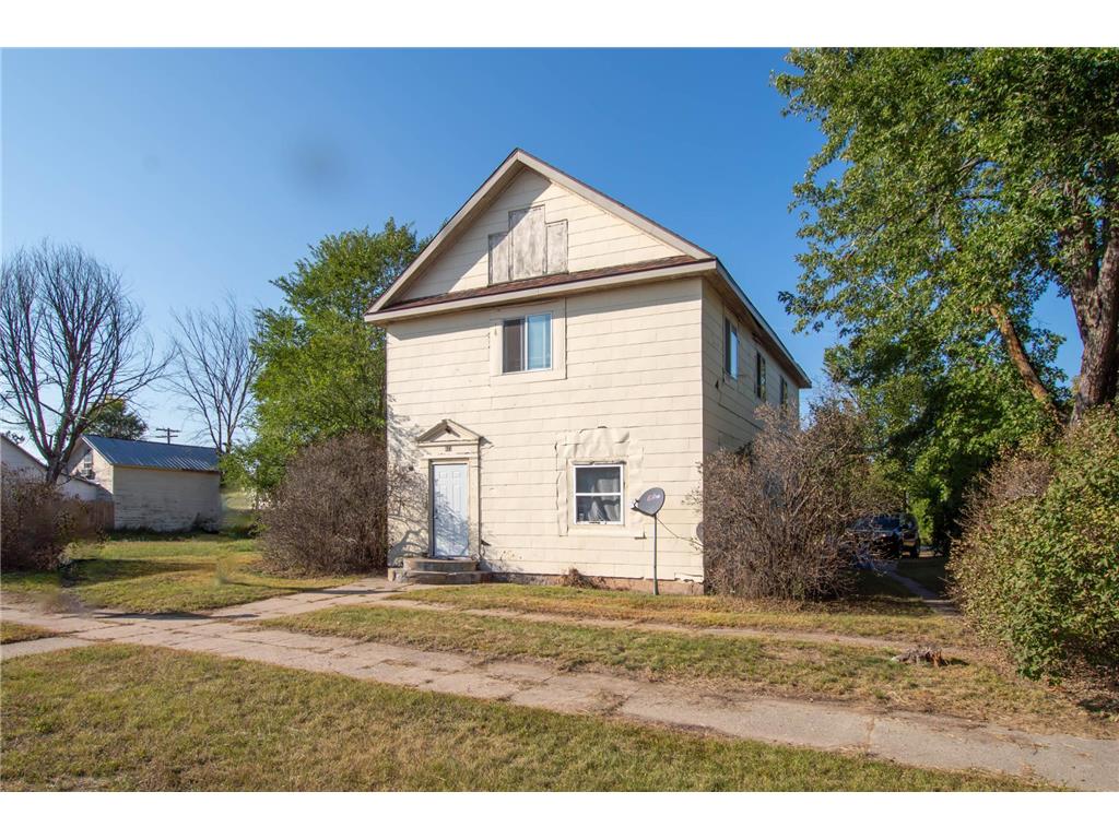 423 1ST Street NW Cass Lake MN 56633 6786479 image1