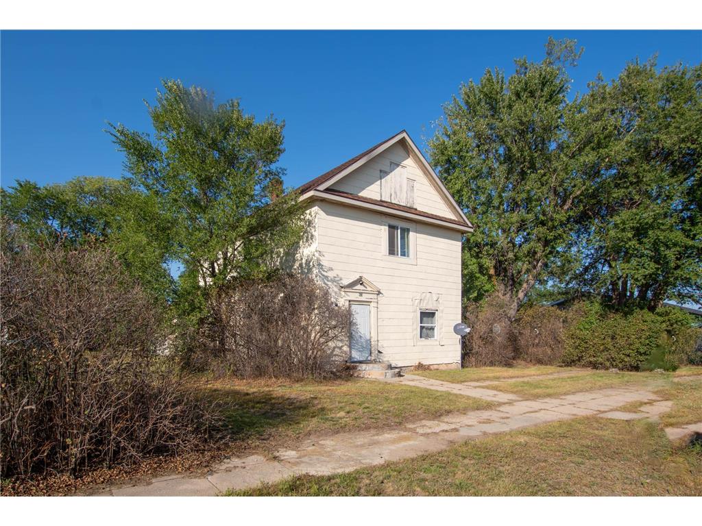 423 1ST Street NW Cass Lake MN 56633 6786479 image2