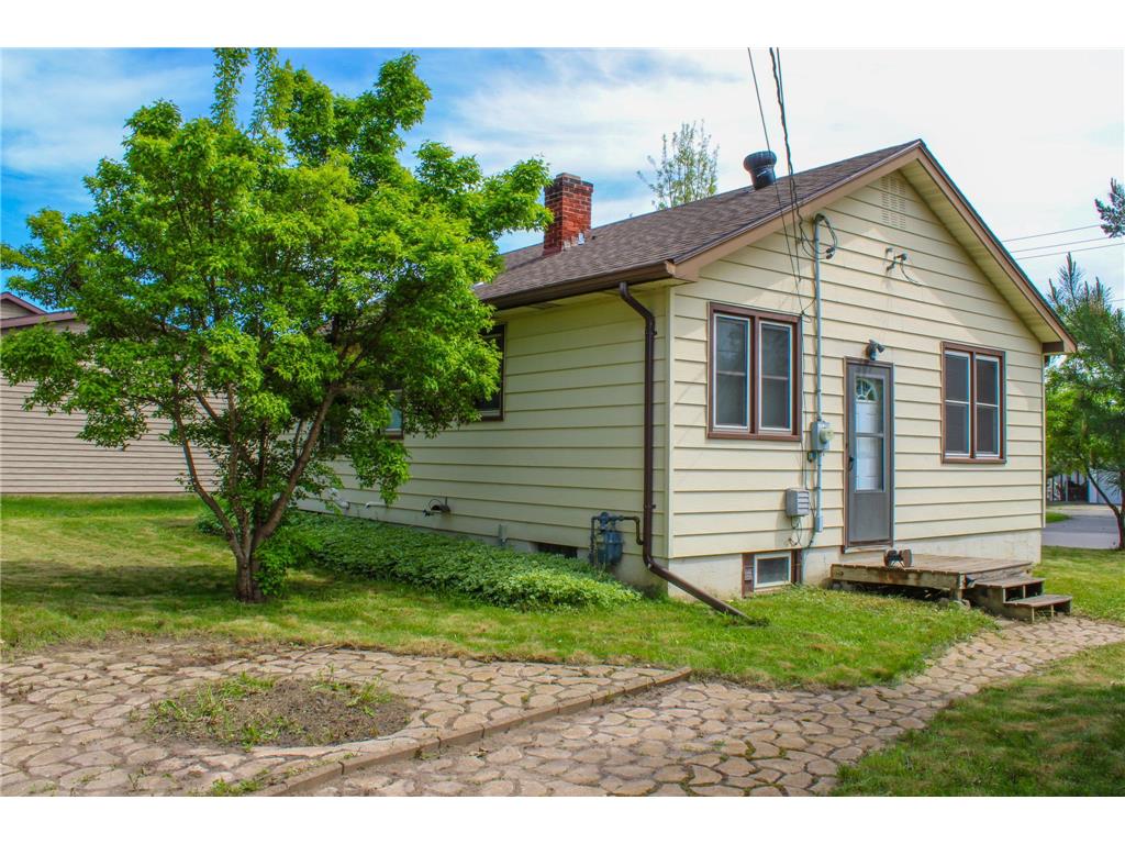 423 38th Street E Hibbing MN 55746 7084897 image2