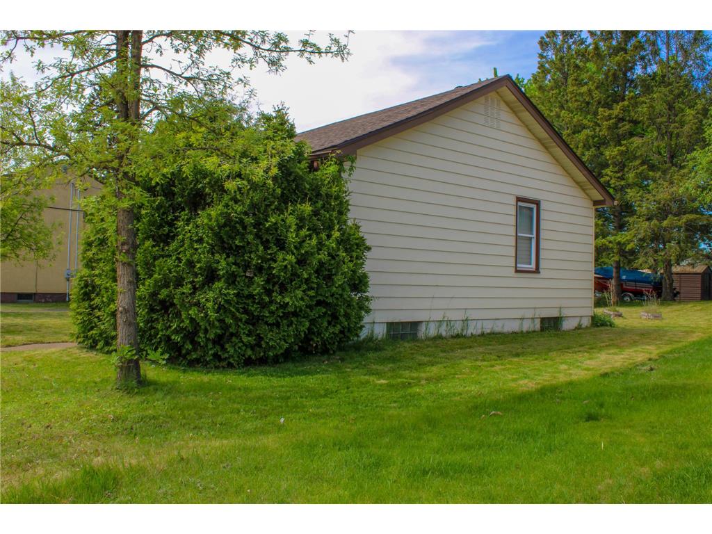 423 38th Street E Hibbing MN 55746 7084897 image36