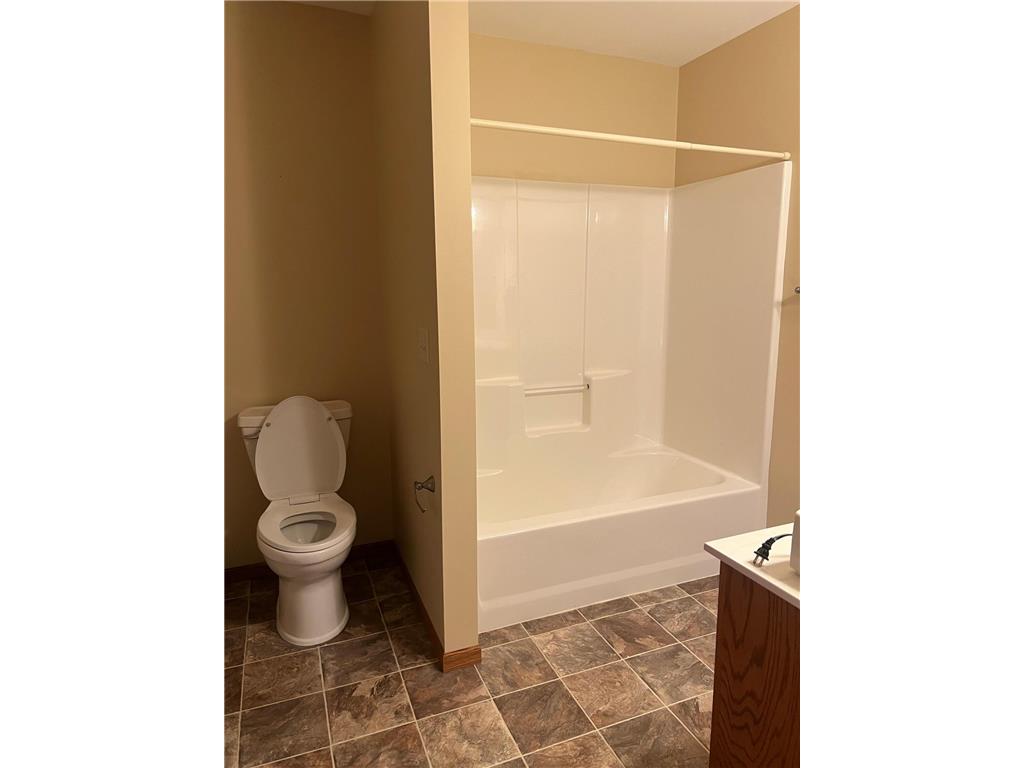 423 Cassandra Drive #28 New Richmond WI 54017 6824802 image10