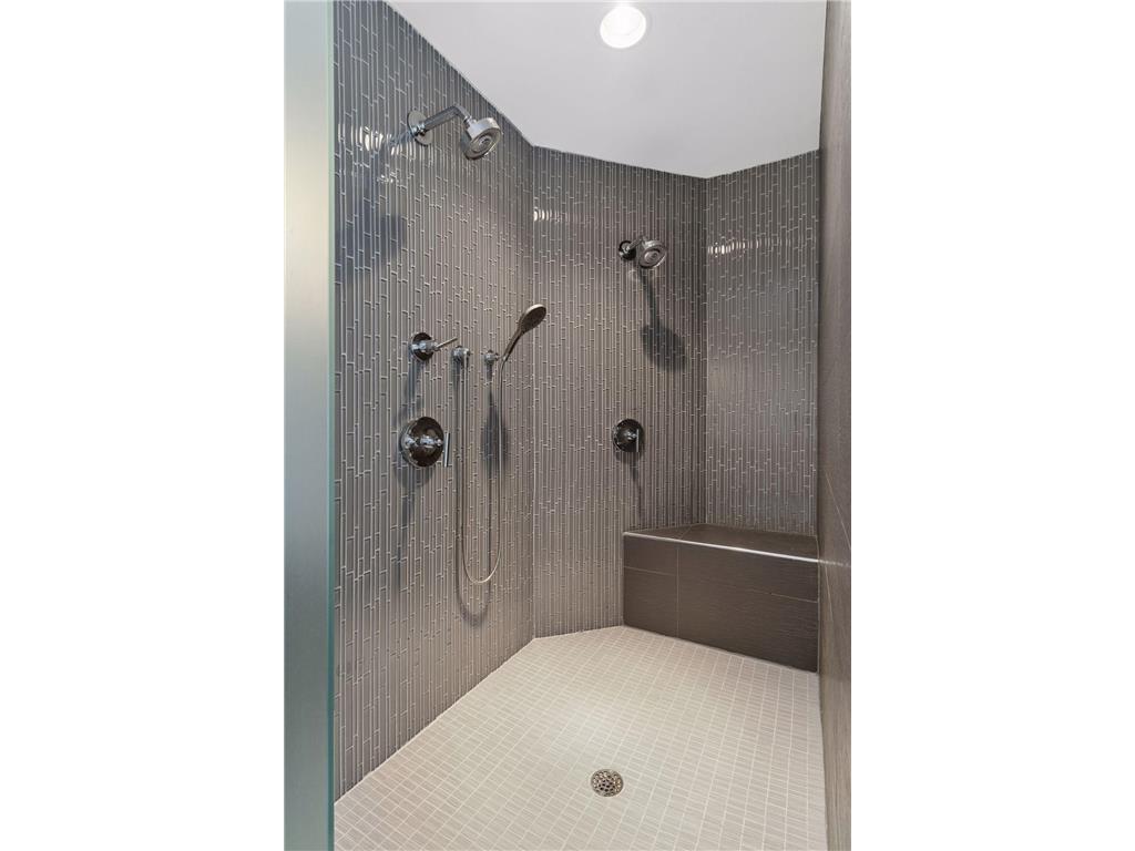 423 River Street Minneapolis MN 55401 7031261 image42