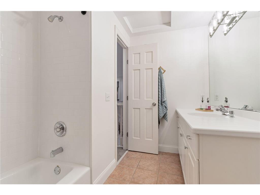 423 River Street Minneapolis MN 55401 7031261 image49