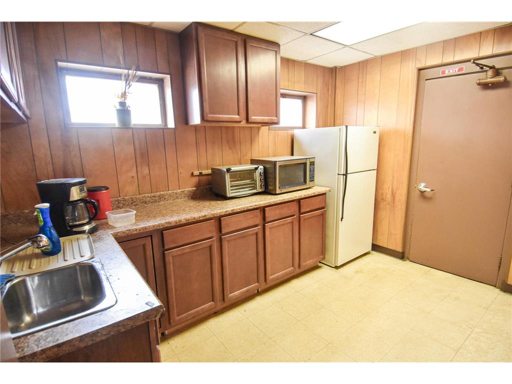 423 Zeh Street W Thief River Falls MN 56701 7095707 image27