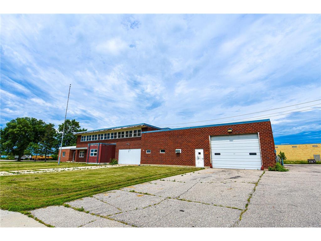 423 Zeh Street W Thief River Falls MN 56701 7095707 image3
