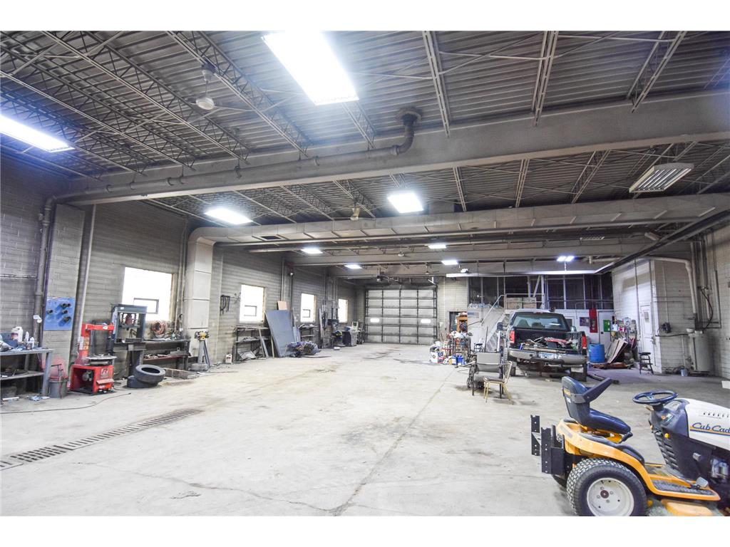 423 Zeh Street W Thief River Falls MN 56701 7095707 image32