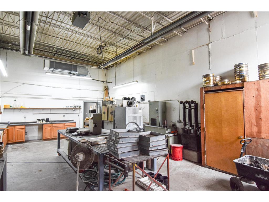 423 Zeh Street W Thief River Falls MN 56701 7095707 image38