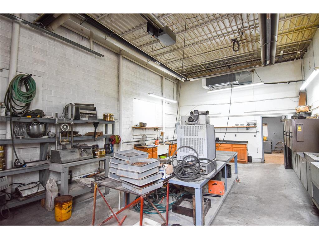 423 Zeh Street W Thief River Falls MN 56701 7095707 image39