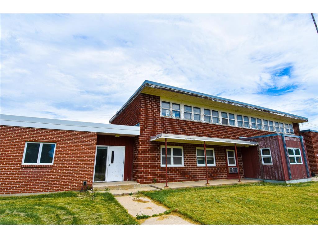 423 Zeh Street W Thief River Falls MN 56701 7095707 image4