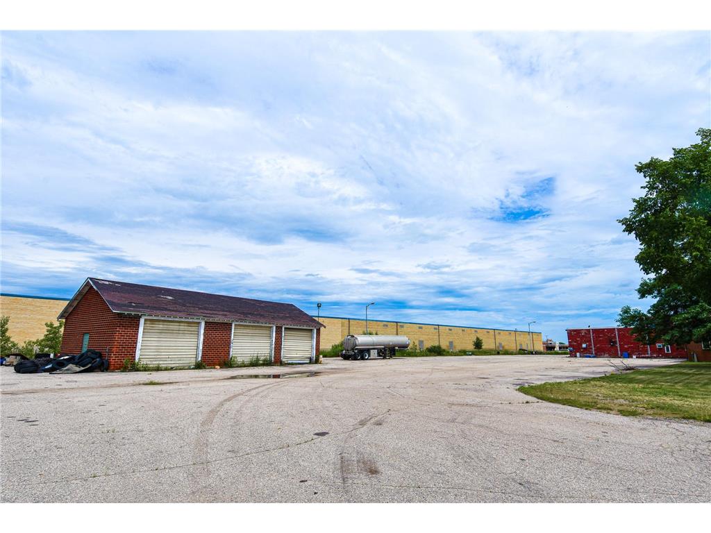 423 Zeh Street W Thief River Falls MN 56701 7095707 image7