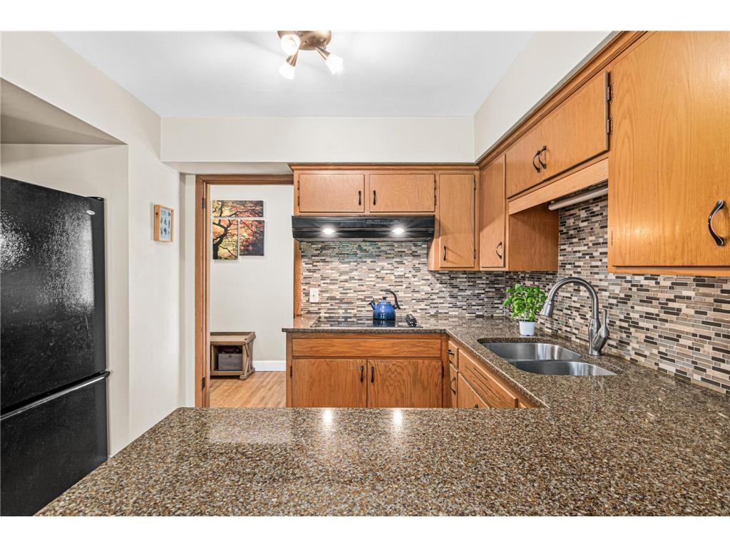 4230 Maple Lane Minnetonka MN 55345 7070731 image14