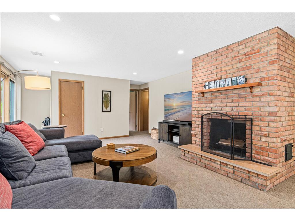 4230 Maple Lane Minnetonka MN 55345 7070731 image24