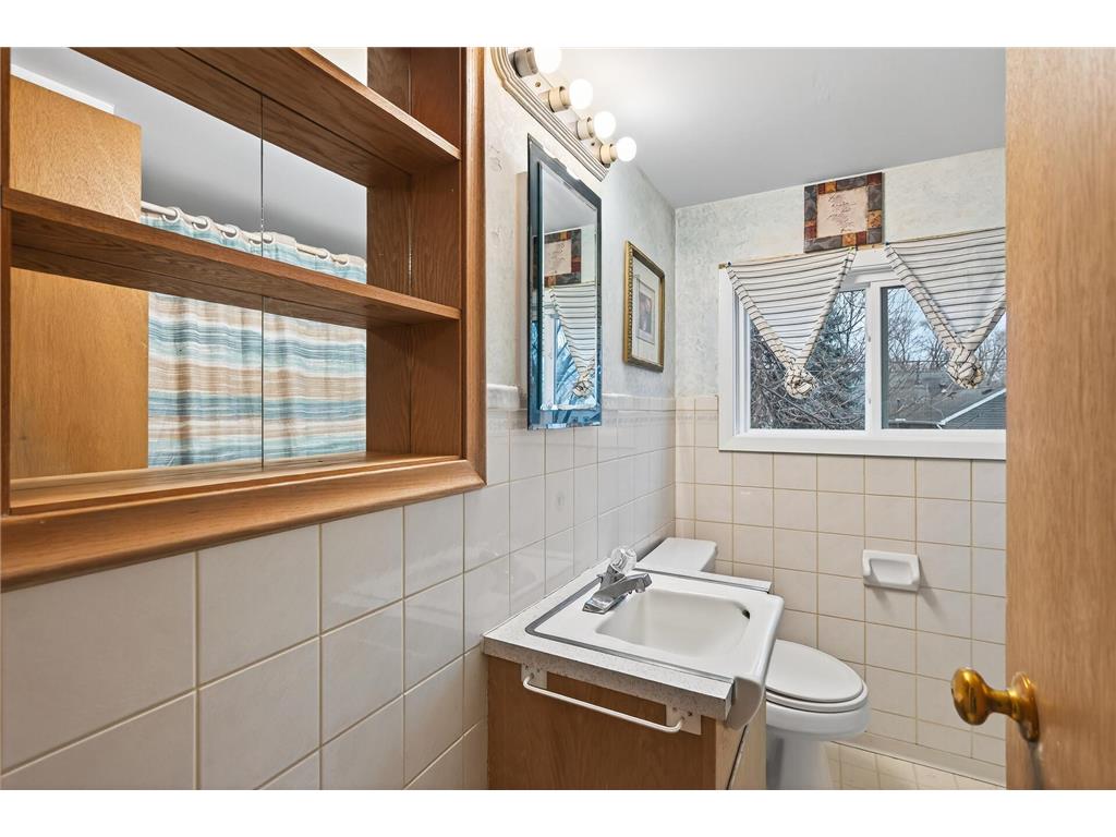 4232 Halifax Avenue N Robbinsdale MN 55422 6773964 image27