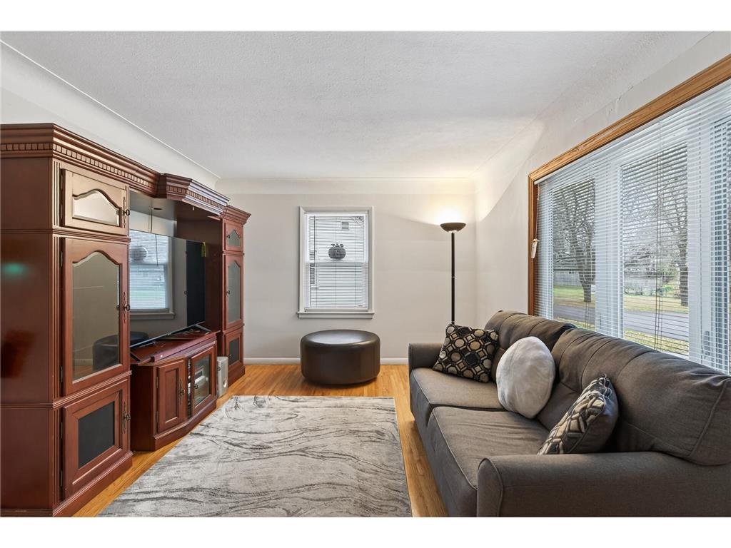 4232 Halifax Avenue N Robbinsdale MN 55422 6773964 image3