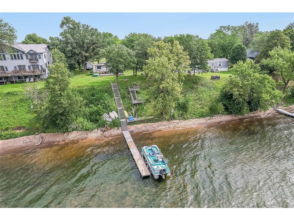 42322 240th Street Henning MN 56551 - West Battle 6764541 image1