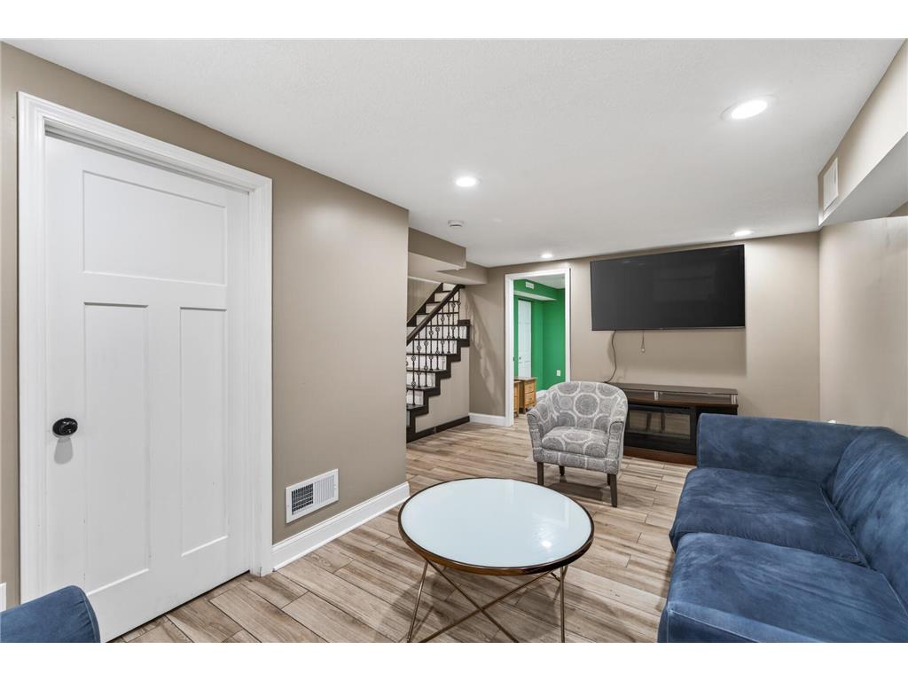 4233 Quincy Street NE Columbia Heights MN 55421 7052493 image17