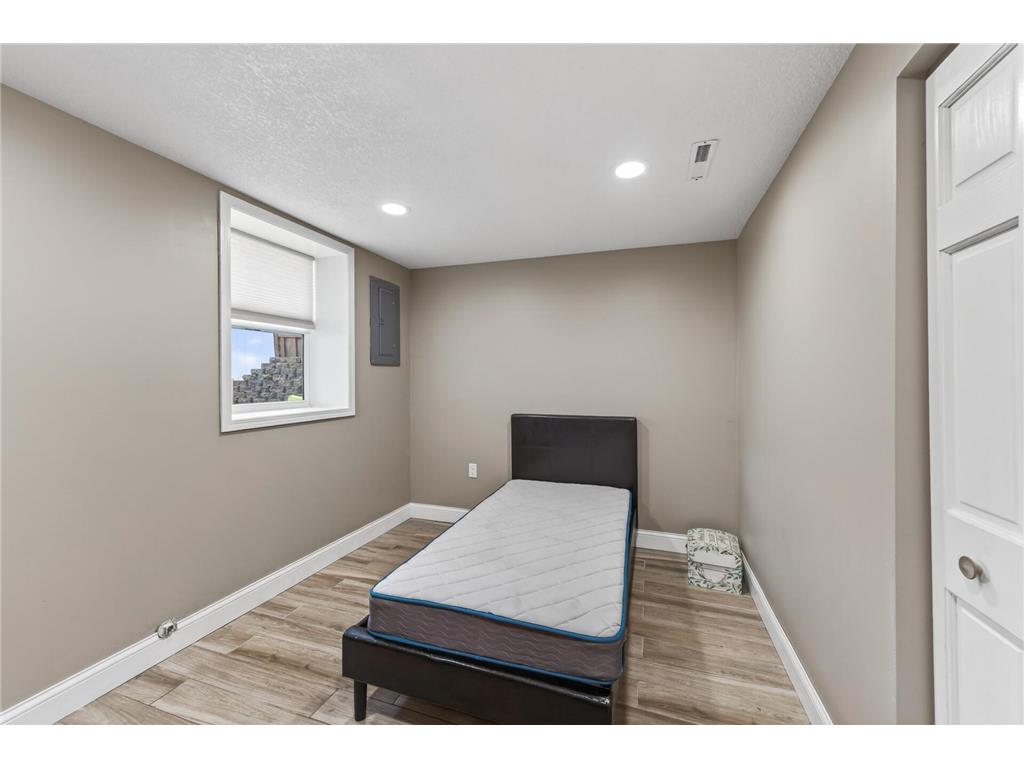 4233 Quincy Street NE Columbia Heights MN 55421 7052493 image20