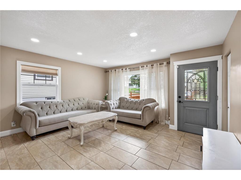 4233 Quincy Street NE Columbia Heights MN 55421 7052493 image4
