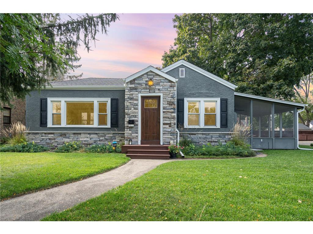 4233 York Avenue N, Robbinsdale, MN, 55422 | MLS: 6800109 | Edina Realty