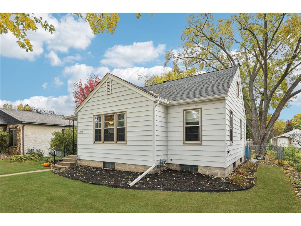 4234 Welcome Avenue N Robbinsdale MN 55422 6807197 image1