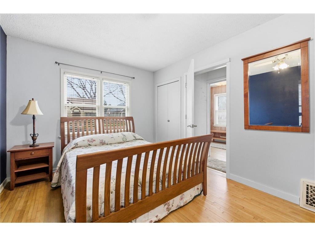 4235 Vincent Avenue N Minneapolis MN 55412 6824893 image19
